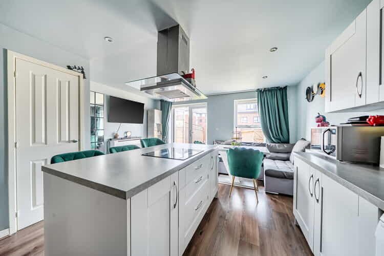 Terraced House