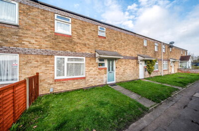 Property on Dolphin Drive, LU5 5QE