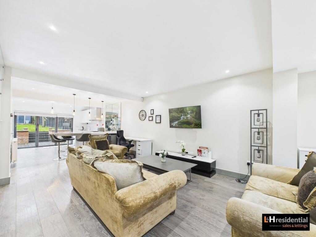 Terraced House