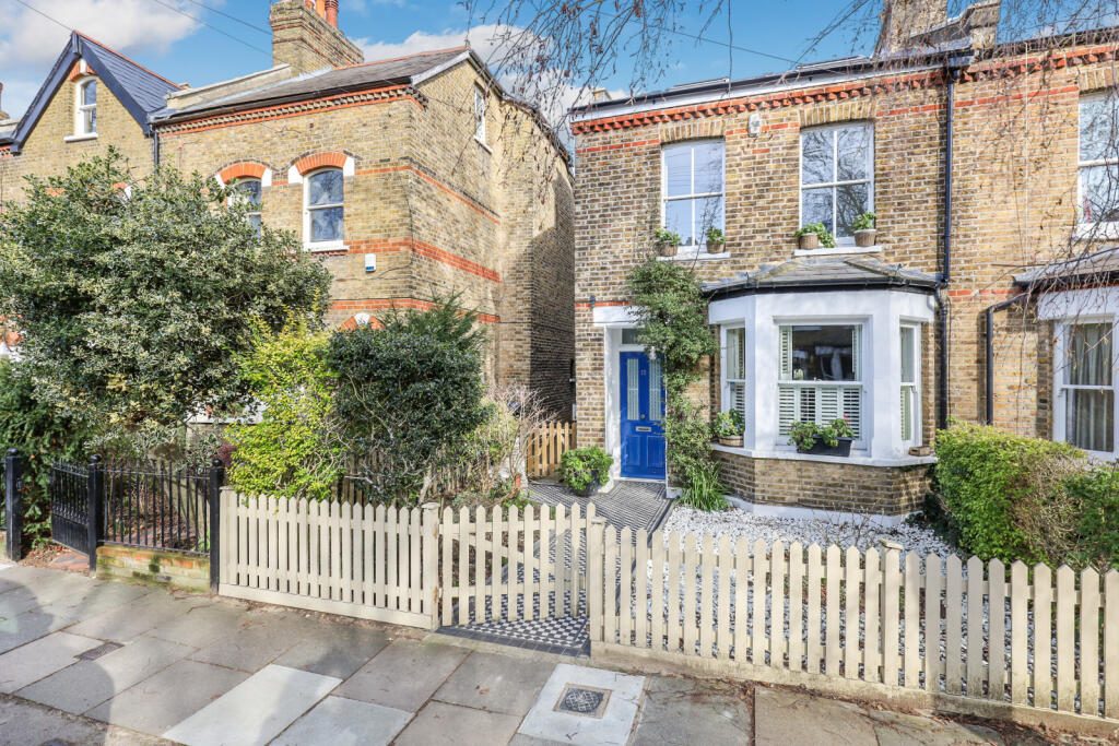 Terraced House