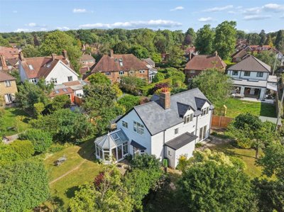 Property on Grimsdells Lane, HP6 6HF