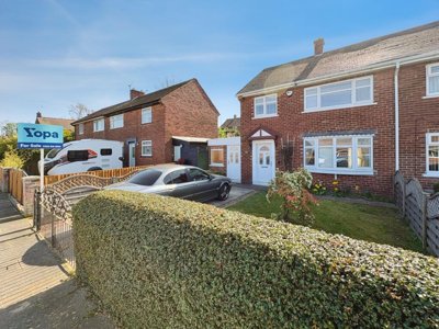 Property on Kimberworth Park Road, S61 3LU