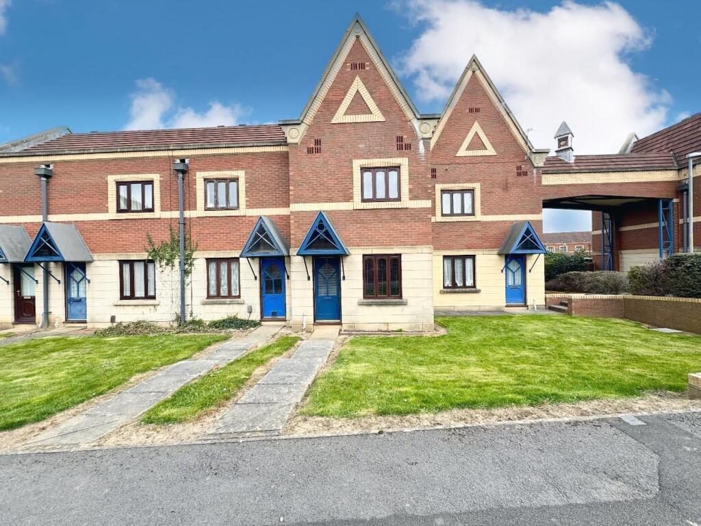 Property main image