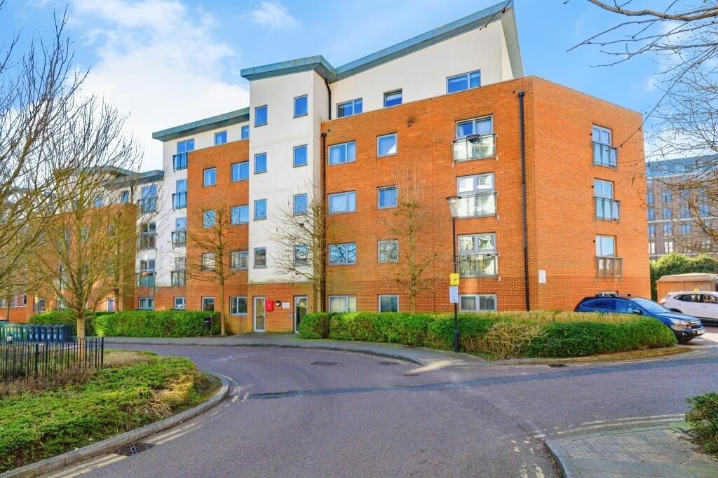 Property main image