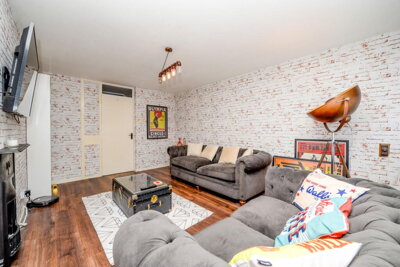 Property on SO14 3DD