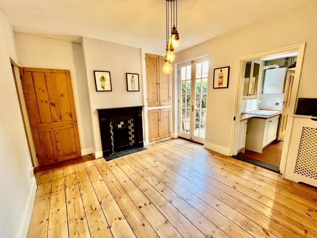 Terraced House