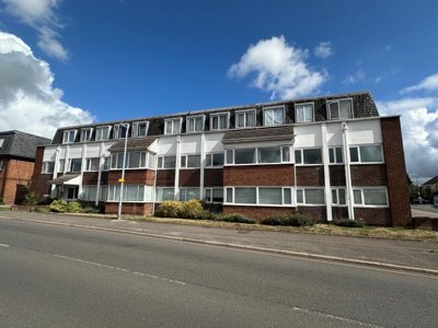 Property on Kings Road, MK45 1UP
