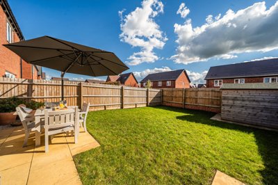 Property on Lancaster Way, CV37 5AA