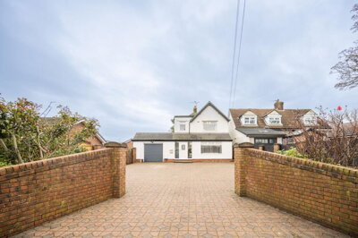 Property on Renacres Lane, L39 8SG