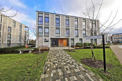 Property on Hornchurch Road, UB10 0YP