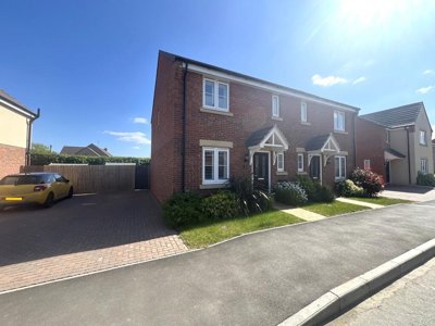 Property on Fillenham Way, PE16 6FW