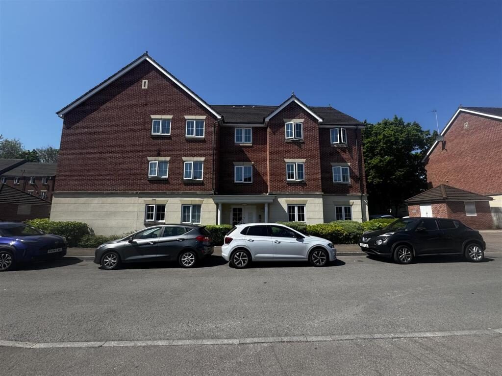 Property main image