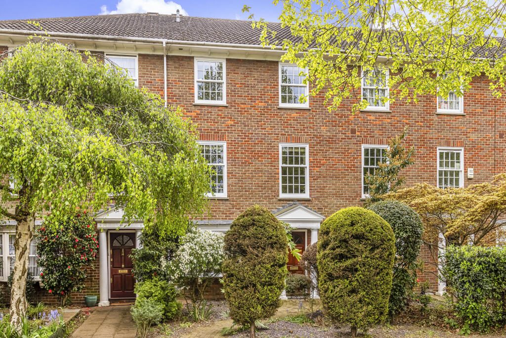 Property main image