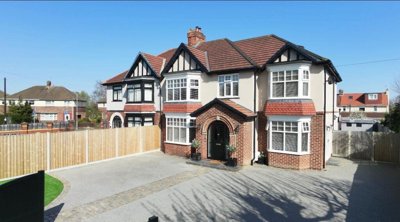 Property on Oxbridge Avenue, TS18 4JE