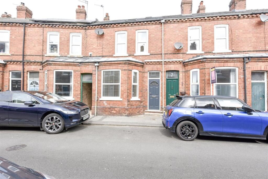 Terraced House