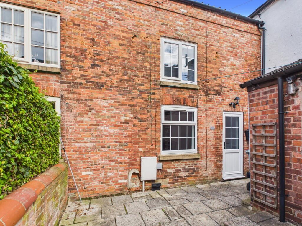 Terraced House