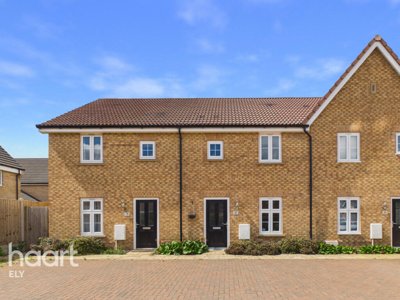 Property on Medlar Close, CB6 2YF