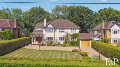 Property on Seer Mead, HP9 2QL