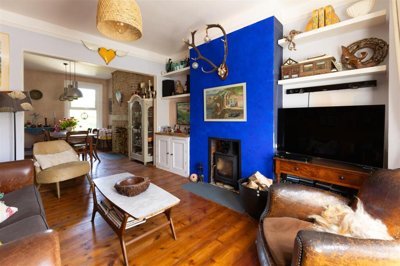 Property on Old London Road, TN35 5BB
