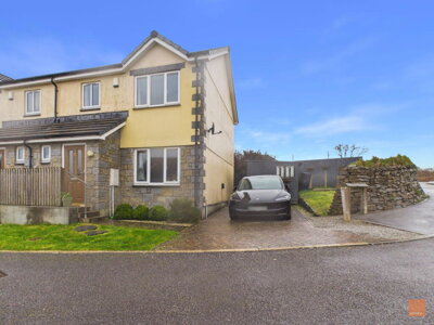 Property on Park Trielin, TR15 2FT