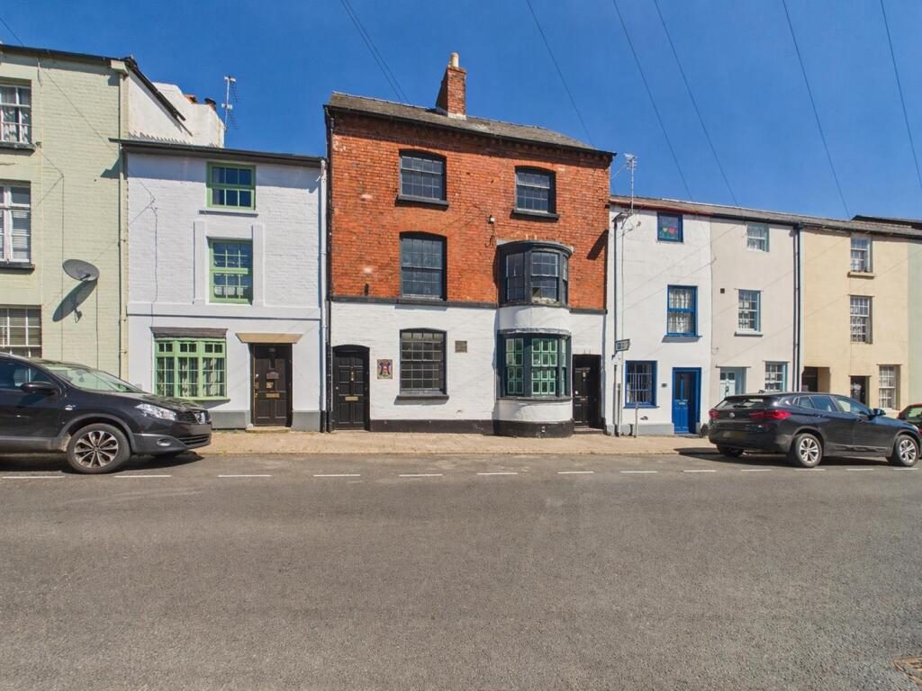 Terraced House