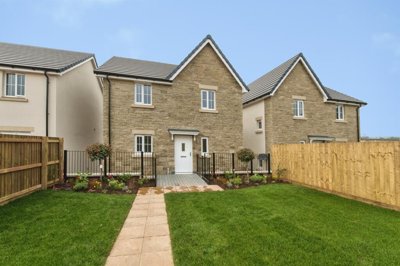 Property on Covert Close, EX13 5GU