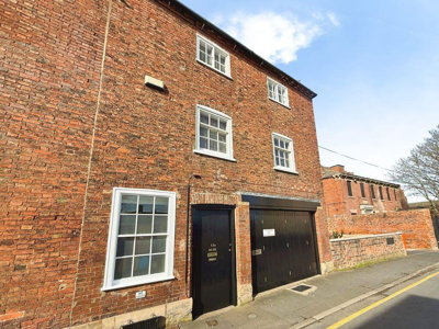 Property on Elmer Street North, NG31 6RE