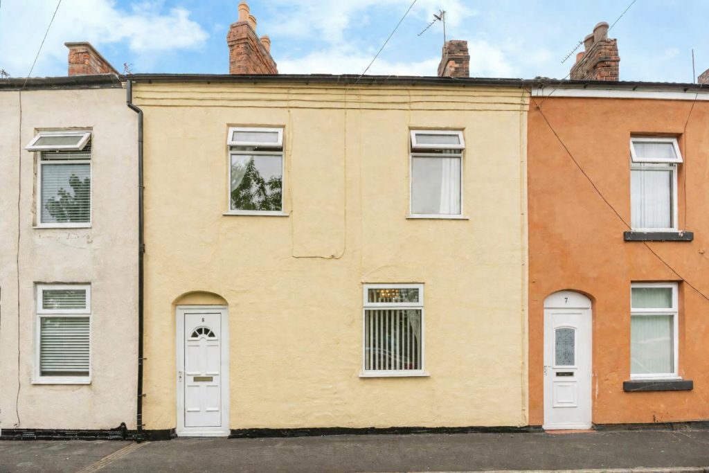 Terraced House