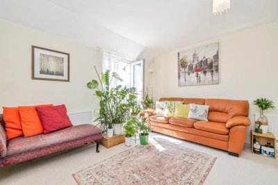 Property on Baxter Road, WD24 5AA