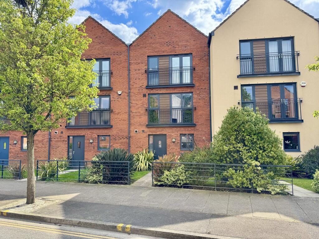 Terraced House