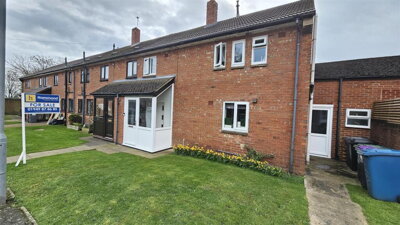 Property on Trenchard Close, NG13 8HH