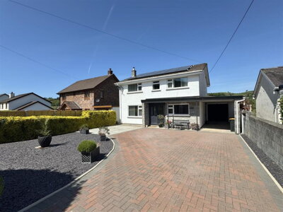 Property on SY23 4NZ