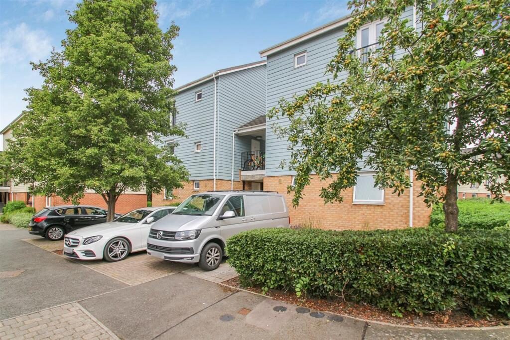 Property main image