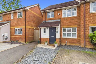 Property on Woodfield Way, RG7 5QR