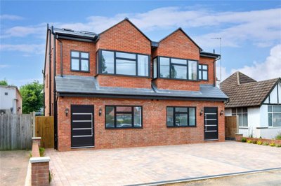Property on WD6 1HD