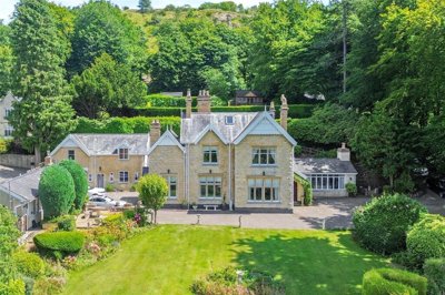 Property on Leckhampton Hill, GL53 9QH