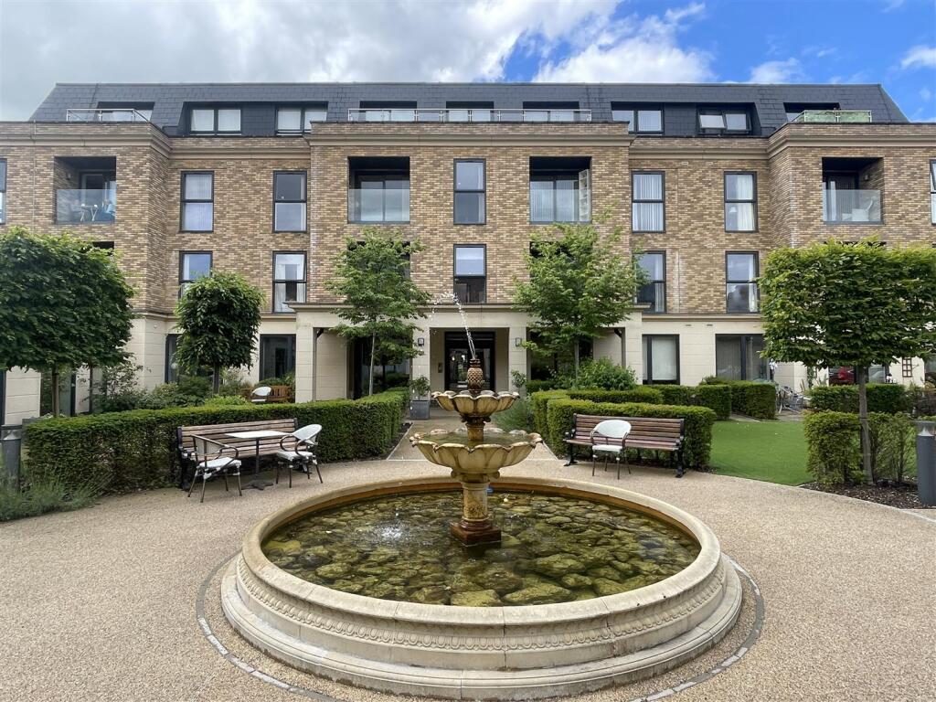 Property main image