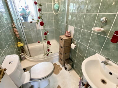 Property on Clydach Road, SA6 5TA