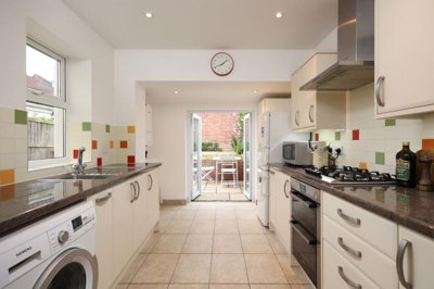Property on Oak Road, BS7 8RZ