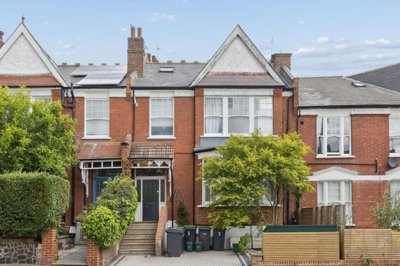 Property on Alexandra Park Road, N10 2DG