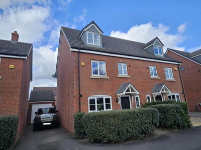 Property on O'Donnell Road, CV31 2FJ