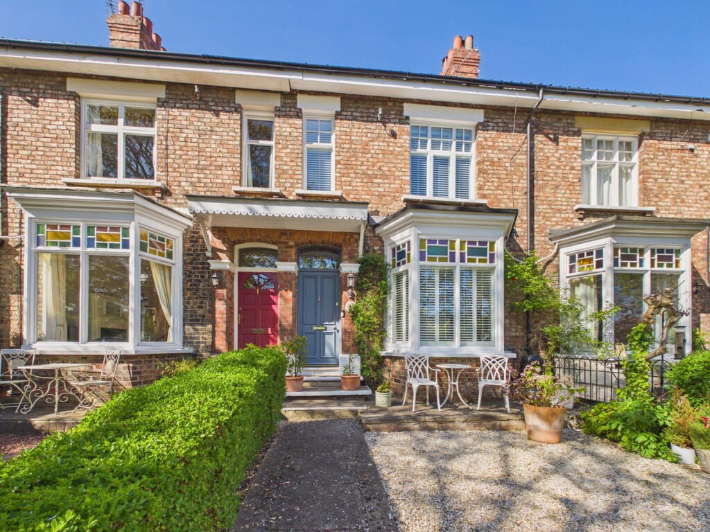 Terraced House