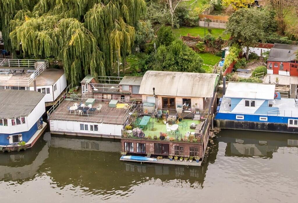 House Boat