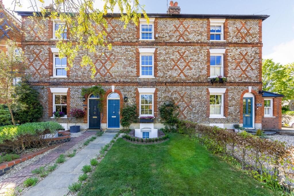 Property main image