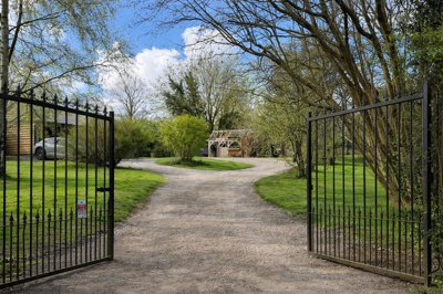 Property on Stareton Lane, CV8 2LL