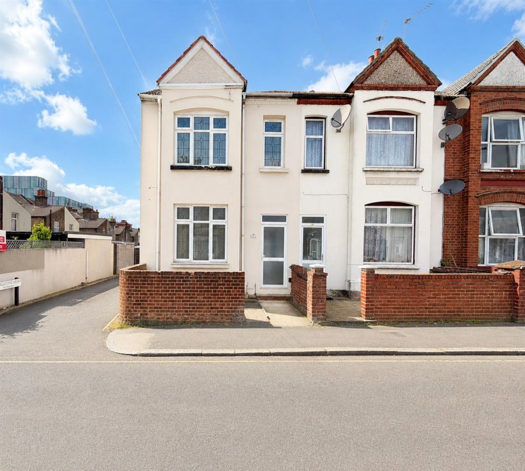 Terraced House