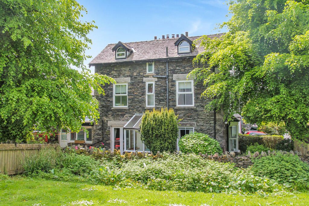 Terraced House