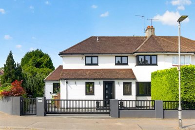 Property on Cardinal Avenue, WD6 1ER