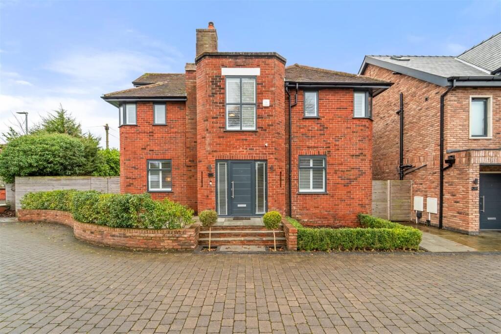 Property main image