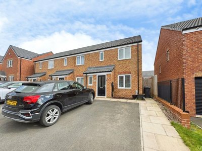 Property on Hewer Close, NG16 3NU